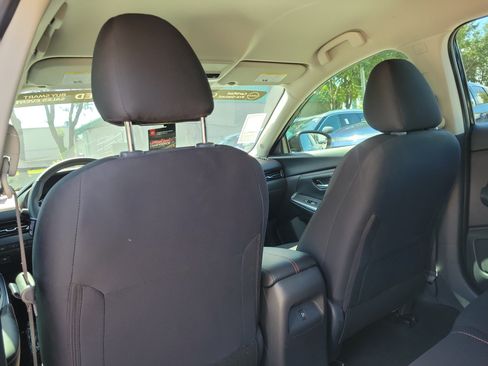 Certified 2025 Nissan Sentra SR FWD image 19
