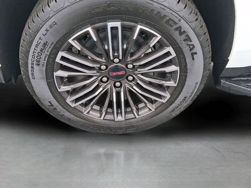 New 2026 GMC Yukon Elevation w/ LPO, Floor Liner Package image 9