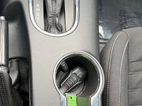 Used 2017 Ford Mustang Coupe image 37