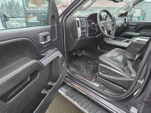 Used 2015 Chevrolet Silverado 2500 LTZ AWD/4WD image 29