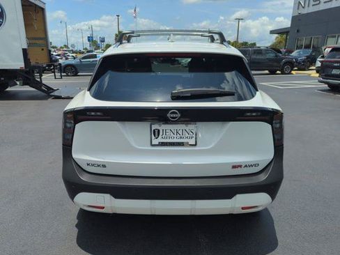 Certified 2025 Nissan Kicks SR AWD/4WD image 7