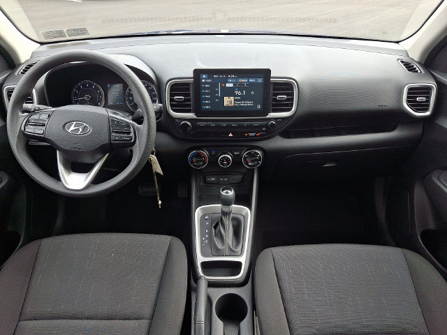 Certified 2022 Hyundai Venue SE FWD image 15