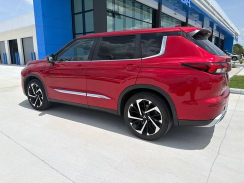 Used 2022 Mitsubishi Outlander SE AWD/4WD image 6