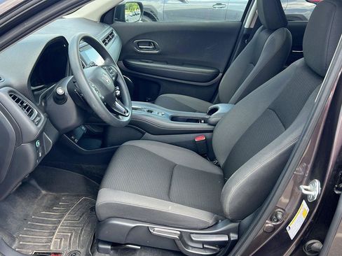 Used 2021 Honda HR-V EX image 10