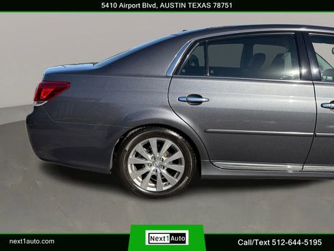 Used 2012 Toyota Avalon Limited image 6