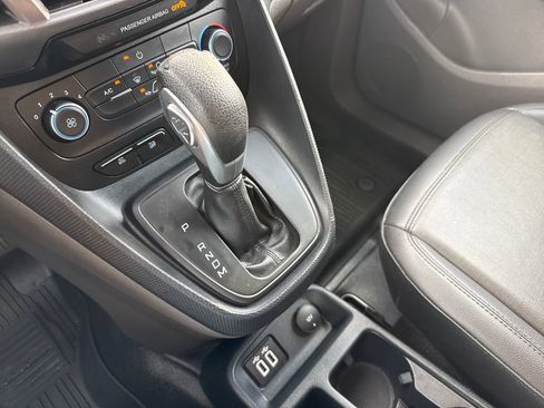 Used 2020 Ford Transit Connect XL image 22