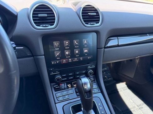 Used 2017 Porsche 718 Cayman S RWD image 16