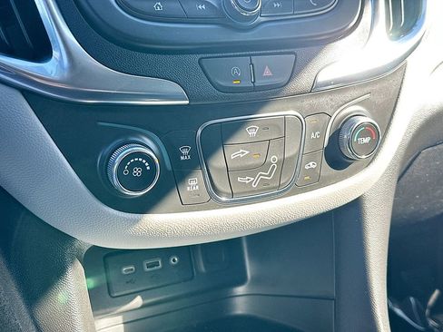 Certified 2024 Chevrolet Equinox LS w/ LS Convenience Package image 16