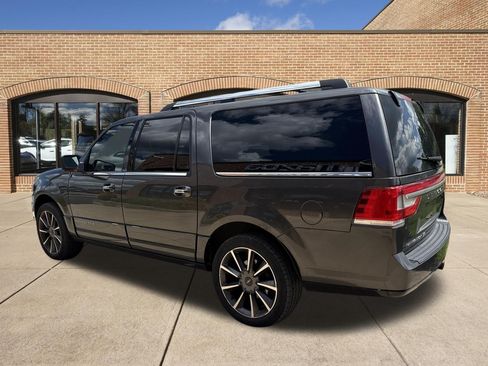 Used 2017 Lincoln Navigator L Reserve AWD/4WD image 5