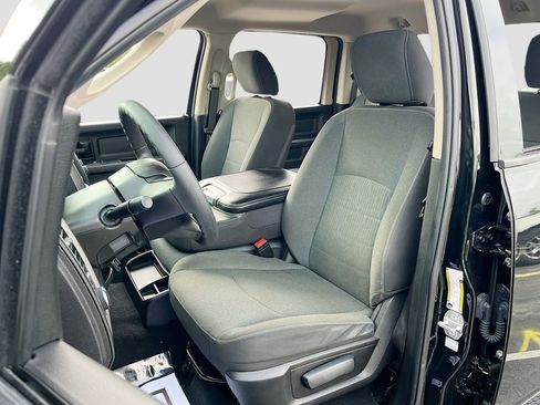 Certified 2022 RAM 1500 Tradesman w/ Tradesman SXT Package AWD/4WD image 19