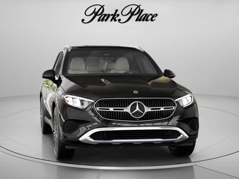 Used 2026 Mercedes-Benz GLC 300 4MATIC image 34