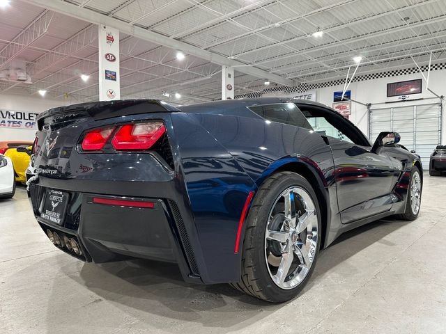 Used 2015 Chevrolet Corvette Stingray Coupe RWD image 3