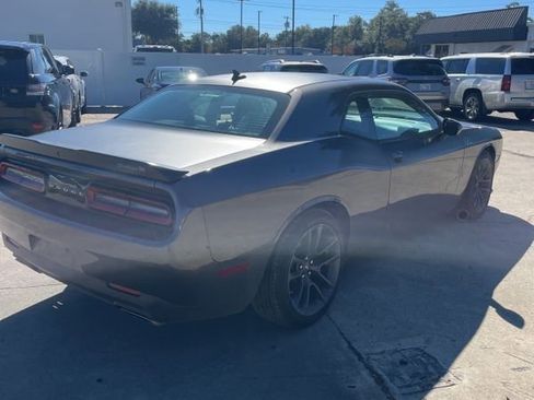 Used 2020 Dodge Challenger R/T w/ T/A Package image 5