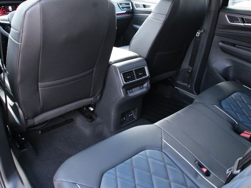 New 2026 Volkswagen Atlas Cross Sport SEL Premium R-Line AWD/4WD image 18