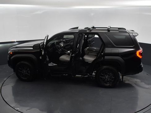 Used 2025 Toyota Tacoma TRD Sport RWD image 27