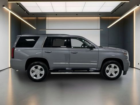 Used 2018 Chevrolet Tahoe LT w/ LT Signature Package RWD image 6