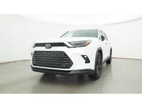 New 2026 Toyota Grand Highlander AWD Hybrid image 34
