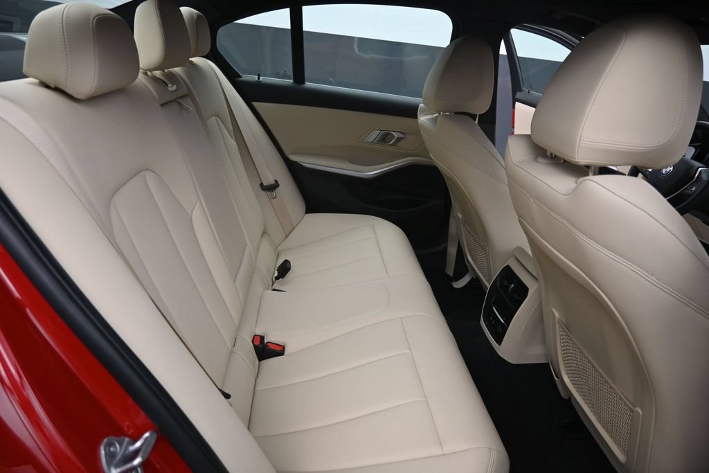 Used 2020 BMW 330i xDrive Sedan w/ Premium Package AWD/4WD image 25