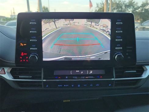 Used 2023 Toyota Sienna XSE image 24