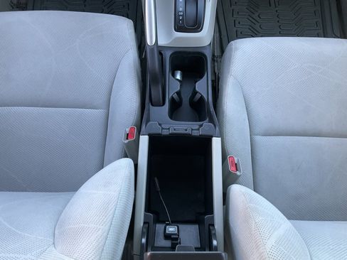 Used 2012 Honda Civic HF image 42