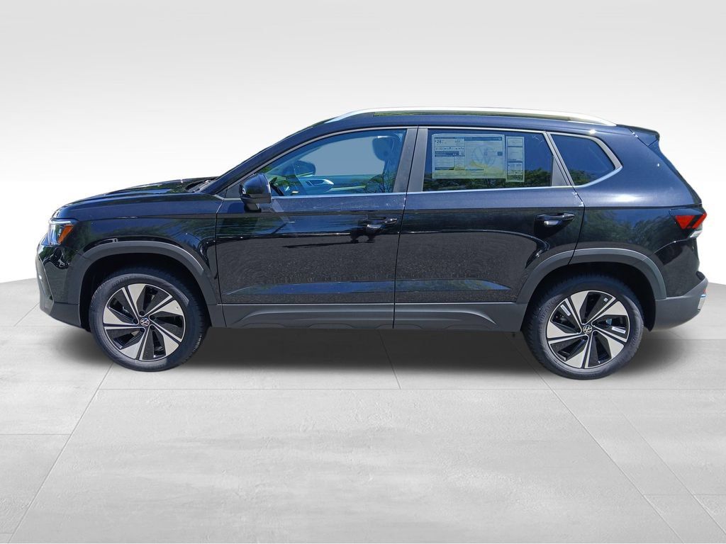 New 2026 Volkswagen Taos SE AWD/4WD image 2
