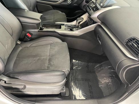 Used 2025 Mitsubishi Eclipse Cross SE image 29