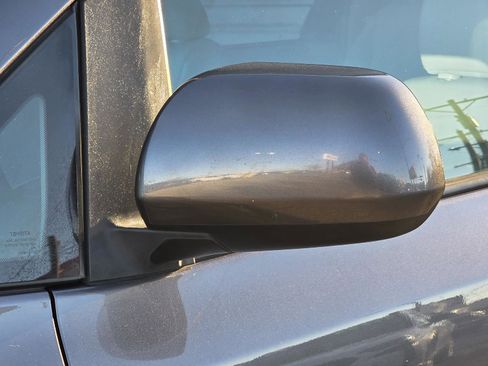 Used 2017 Toyota Sienna Limited image 42