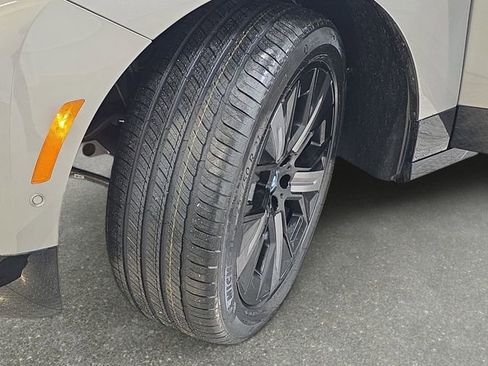 Certified 2025 BMW iX xDrive50 image 29