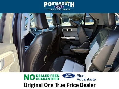 Certified 2022 Ford Explorer XLT w/ Equipment Group 202A image 5