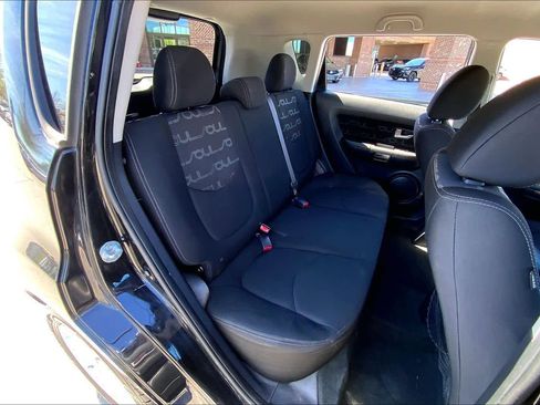 Used 2012 Kia Soul + w/ Audio Pkg image 20