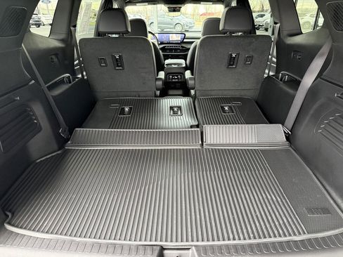 Used 2025 Buick Enclave Avenir w/ Super Cruise Package image 48