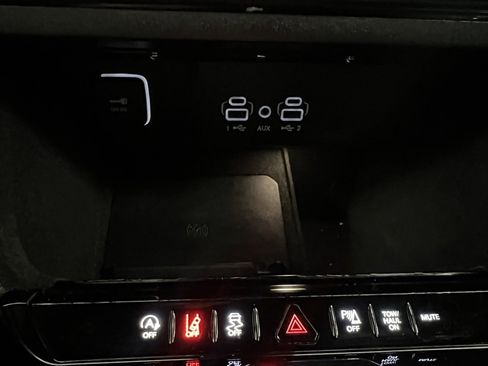 Used 2024 Jeep Wagoneer L Series II w/ Premium Group I image 45