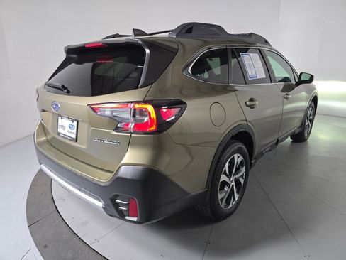 Used 2022 Subaru Outback Limited w/ Popular Package #2 image 5