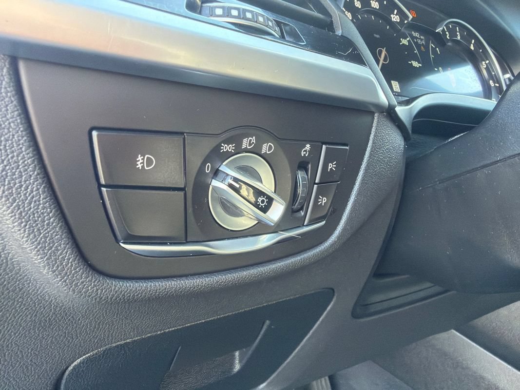 Used 2019 BMW X3 sDrive30i w/ Driving Assistance Package RWD image 20