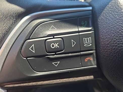 New 2025 Jeep Grand Cherokee Limited w/ Black Appearance Package image 31