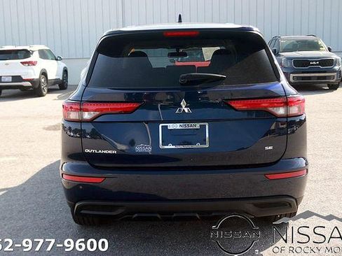Used 2024 Mitsubishi Outlander FWD image 6