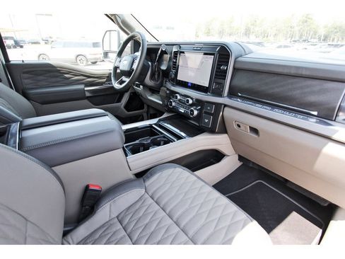 Used 2026 Ford F350 Platinum w/ Platinum Plus Package AWD/4WD image 24