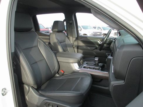 Certified 2023 GMC Sierra 1500 SLT w/ SLT Premium Package image 19