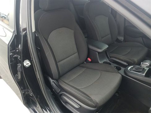 Used 2023 Kia Forte LXS w/ LXS Technology Package image 25