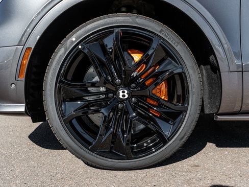 New 2026 Bentley Bentayga Speed image 6