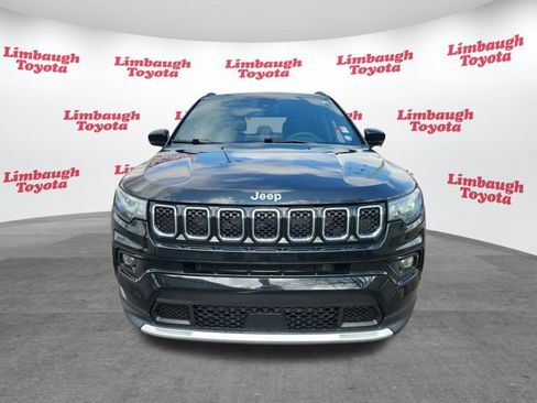 Used 2023 Jeep Compass Limited image 22