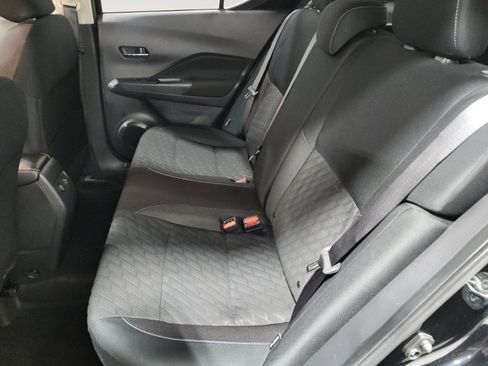 Used 2024 Nissan Kicks SV FWD image 13