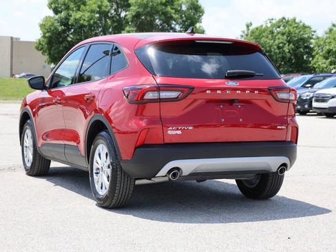 Used 2025 Ford Escape Active w/ Cold Weather Package AWD/4WD image 11