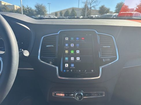 Certified 2023 Volvo XC90 B6 Ultimate w/ Protection Package Premier image 24