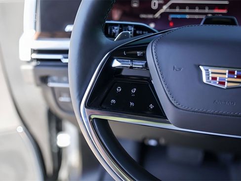 Used 2025 Cadillac Escalade Sport Platinum w/ LPO, ONYX Package image 14