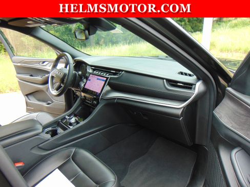 Certified 2024 Jeep Grand Cherokee L Limited AWD/4WD image 38