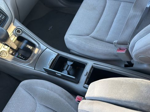 Used 2002 Toyota Highlander 2WD V6 image 25