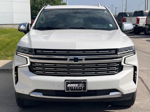 Used 2021 Chevrolet Suburban Premier AWD/4WD image 8