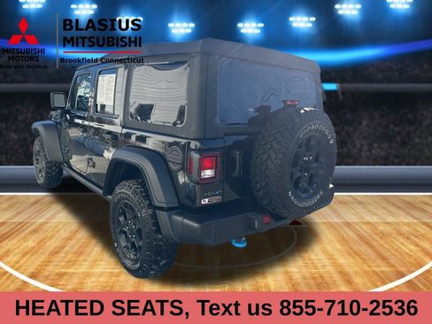 Used 2023 Jeep Wrangler Unlimited w/ Cold Weather Group image 6