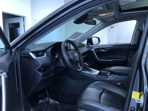 Used 2021 Toyota RAV4 XLE Premium AWD/4WD image 11